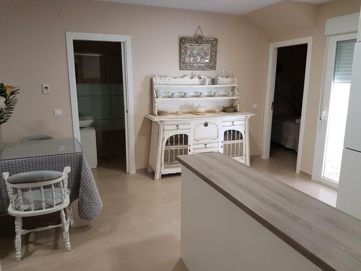 Apartamentos HELA Arjona Exteriör bild