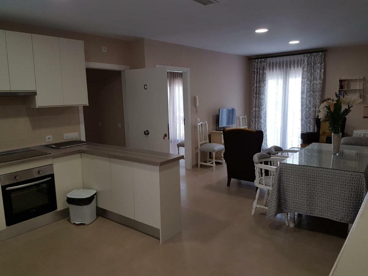 Apartamentos HELA Arjona Exteriör bild